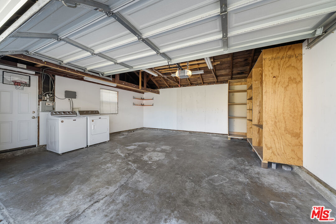 4516 Walnut Avenue Long Beach, CA 90807 - Photo 26 of 35 a view of garage