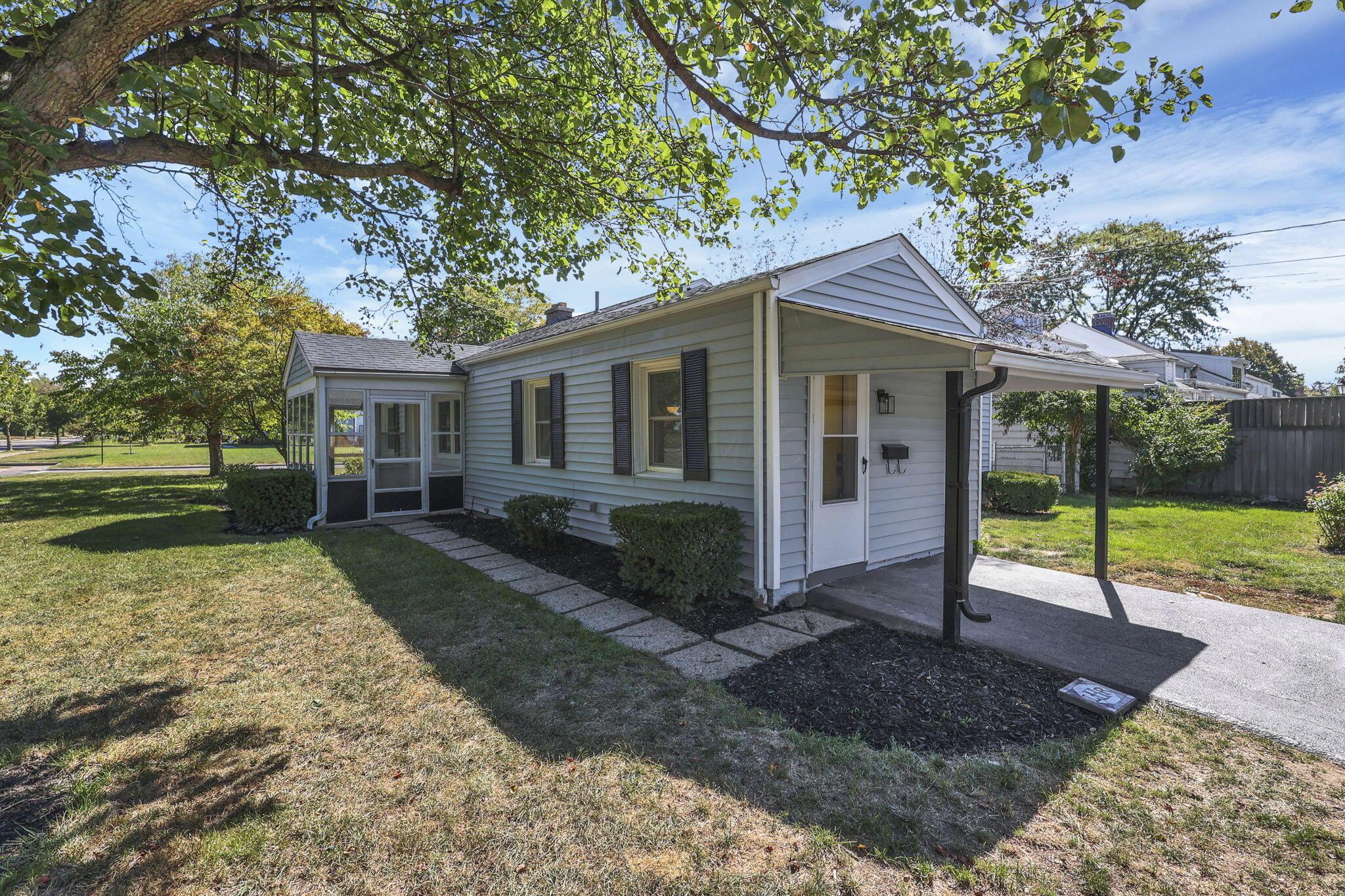 2227 Zollinger Road Columbus, OH 43221 - Photo 39 of 43 Front