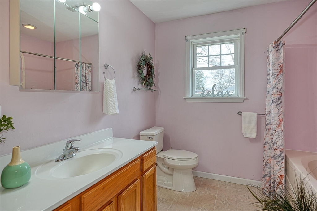10 Rolfe Avenue Shrewsbury, MA 01545 - Photo 18 of 33 Gallery Image 18