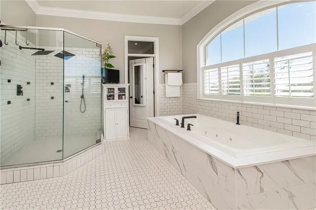 $790,000 | 401 South Chenier Drive, Madisonville, LA 70447