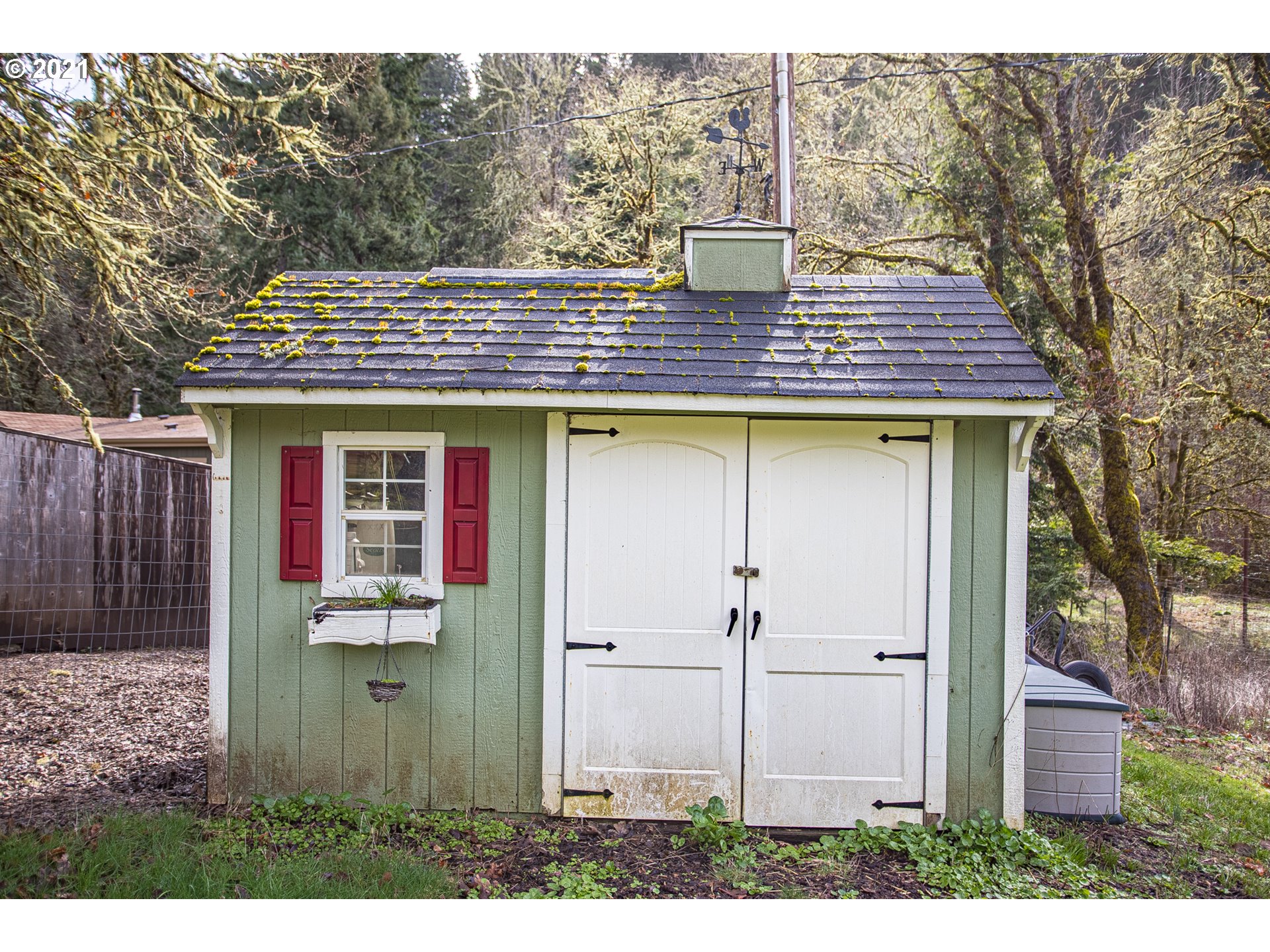 29270 Fox Hollow Road Eugene, OR 97405 - Photo 20 of 27 Gallery Image 20