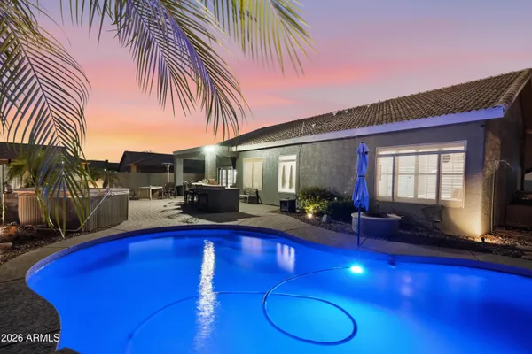 $634,900 | 221 East Appaloosa Court, Gilbert, AZ 85296