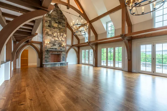 $10,300,000 | 551 W Fields, Manchester, VT 05255