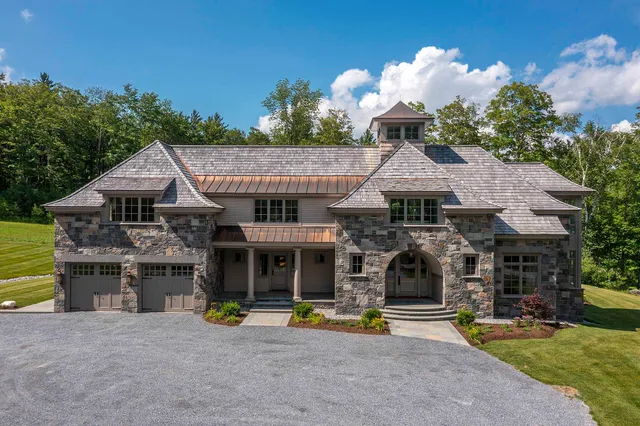 $10,300,000 | 551 W Fields, Manchester, VT 05255