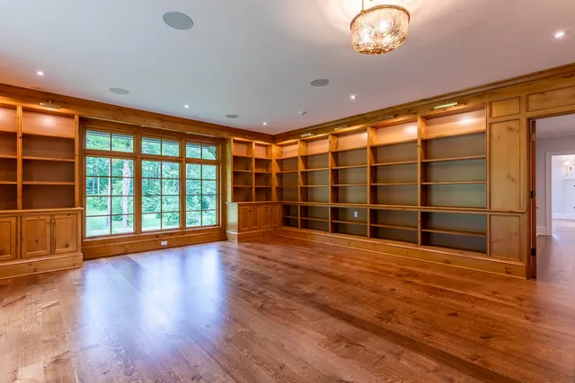 $10,300,000 | 551 W Fields, Manchester, VT 05255