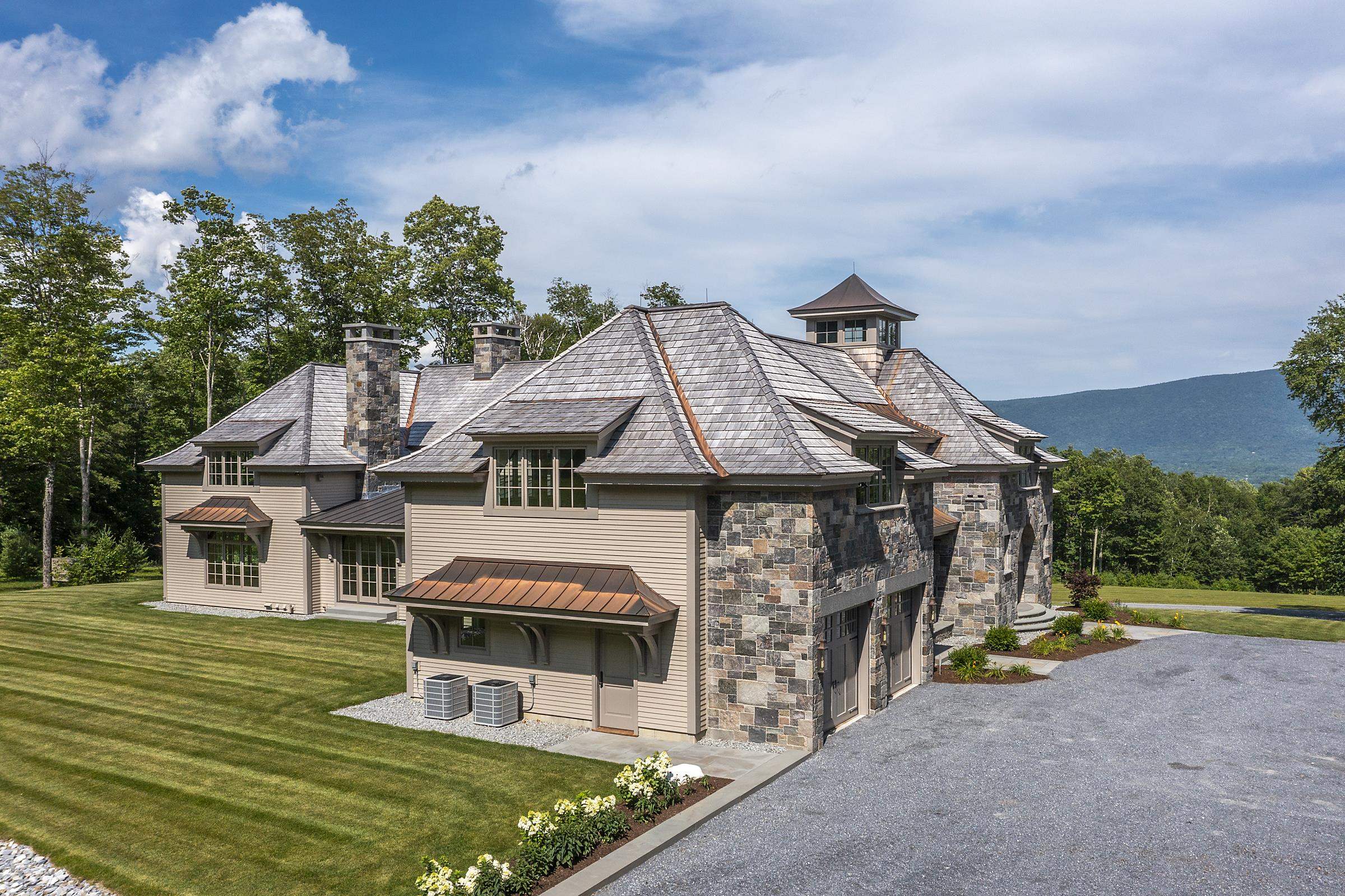 551 W Fields Manchester, VT 05255 - Photo 5 of 55