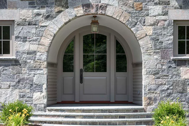 $10,300,000 | 551 W Fields, Manchester, VT 05255