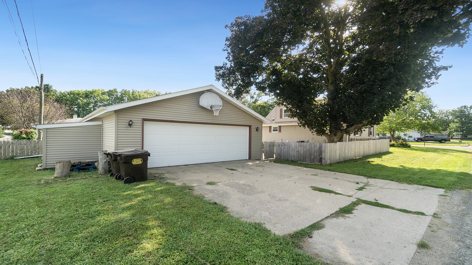 1101 South 3rd Street Oregon, IL 61061 - Photo 41 of 43