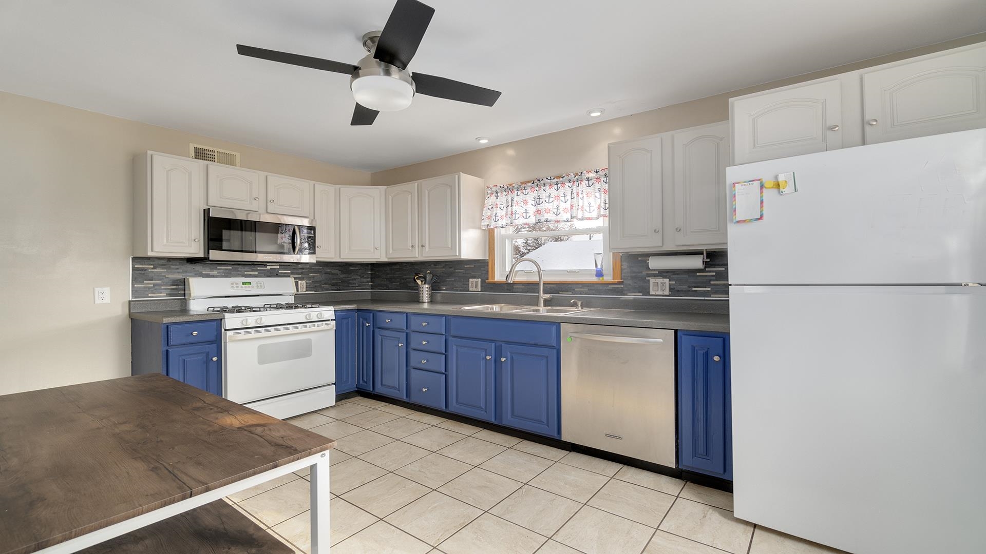 1101 South 3rd Street Oregon, IL 61061 - Photo 9 of 43