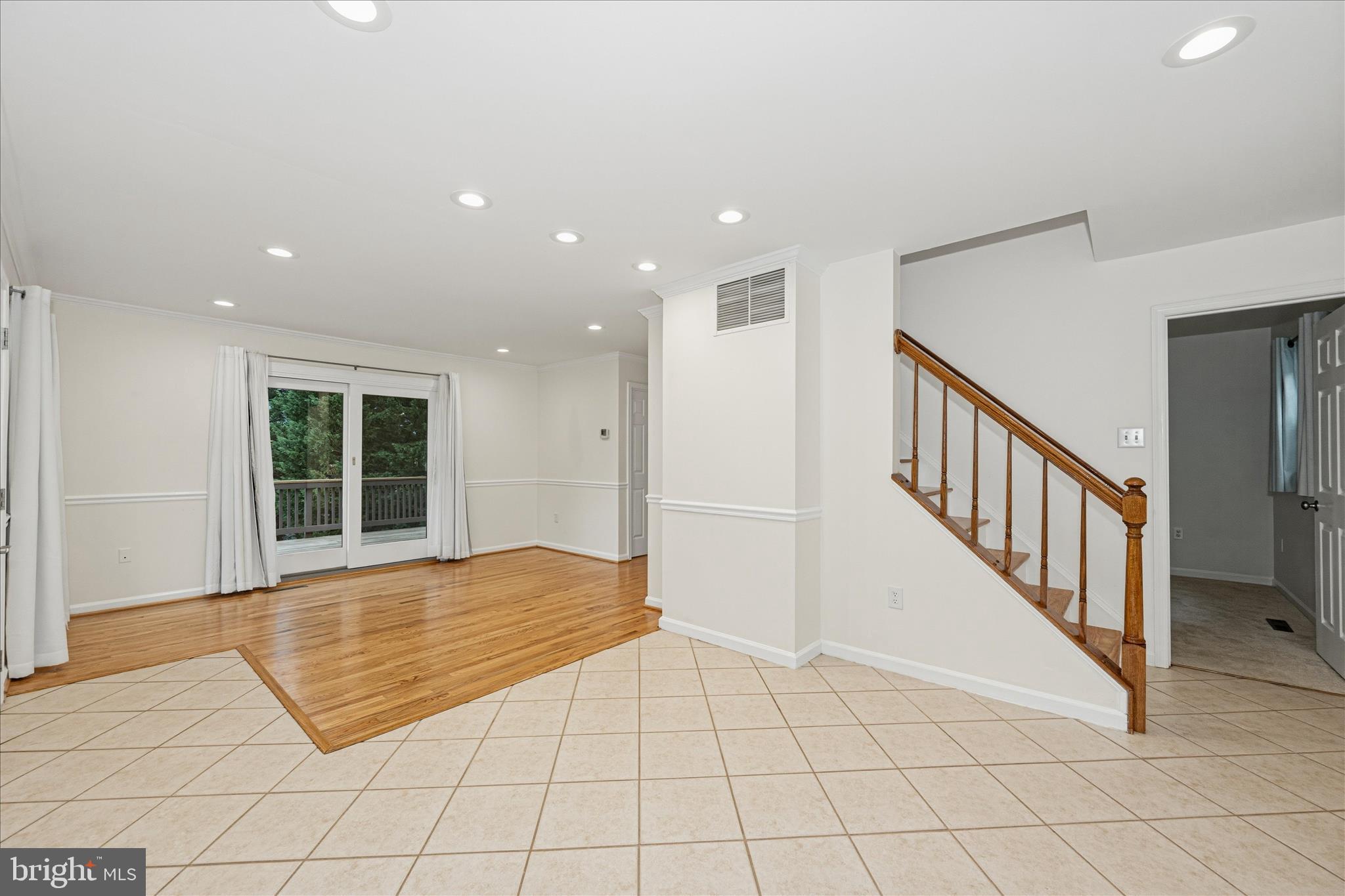 6596 East Lakeridge Road New Market, MD 21774 - Photo 29 of 131 Dining Area