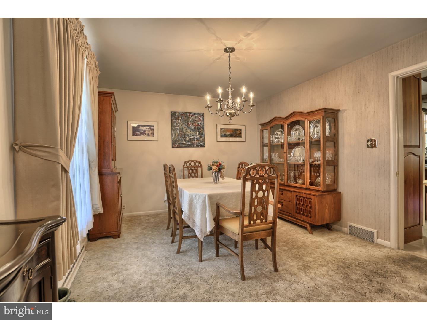 1753 York Road Wyomissing, PA 19610 - Photo 6 of 25 Gallery Image 6