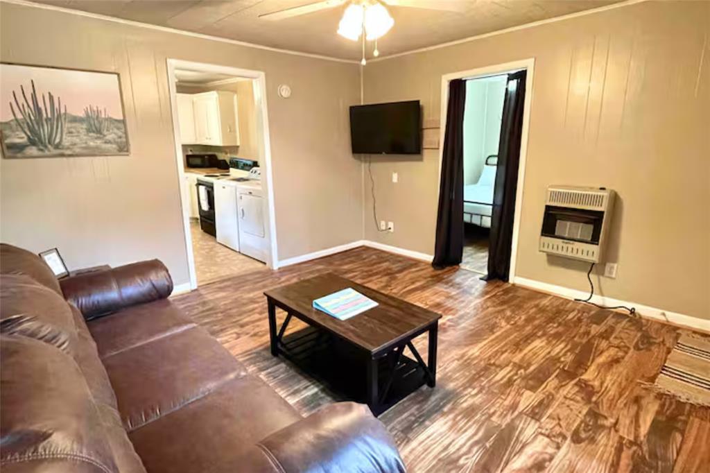 116 East Locust Street Collinsville, TX 76233 - Photo 5 of 13
