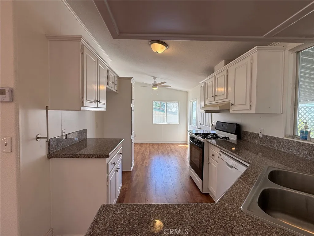 1051 Site, Unit 255 Brea, CA 92821 - Photo 8 of 30