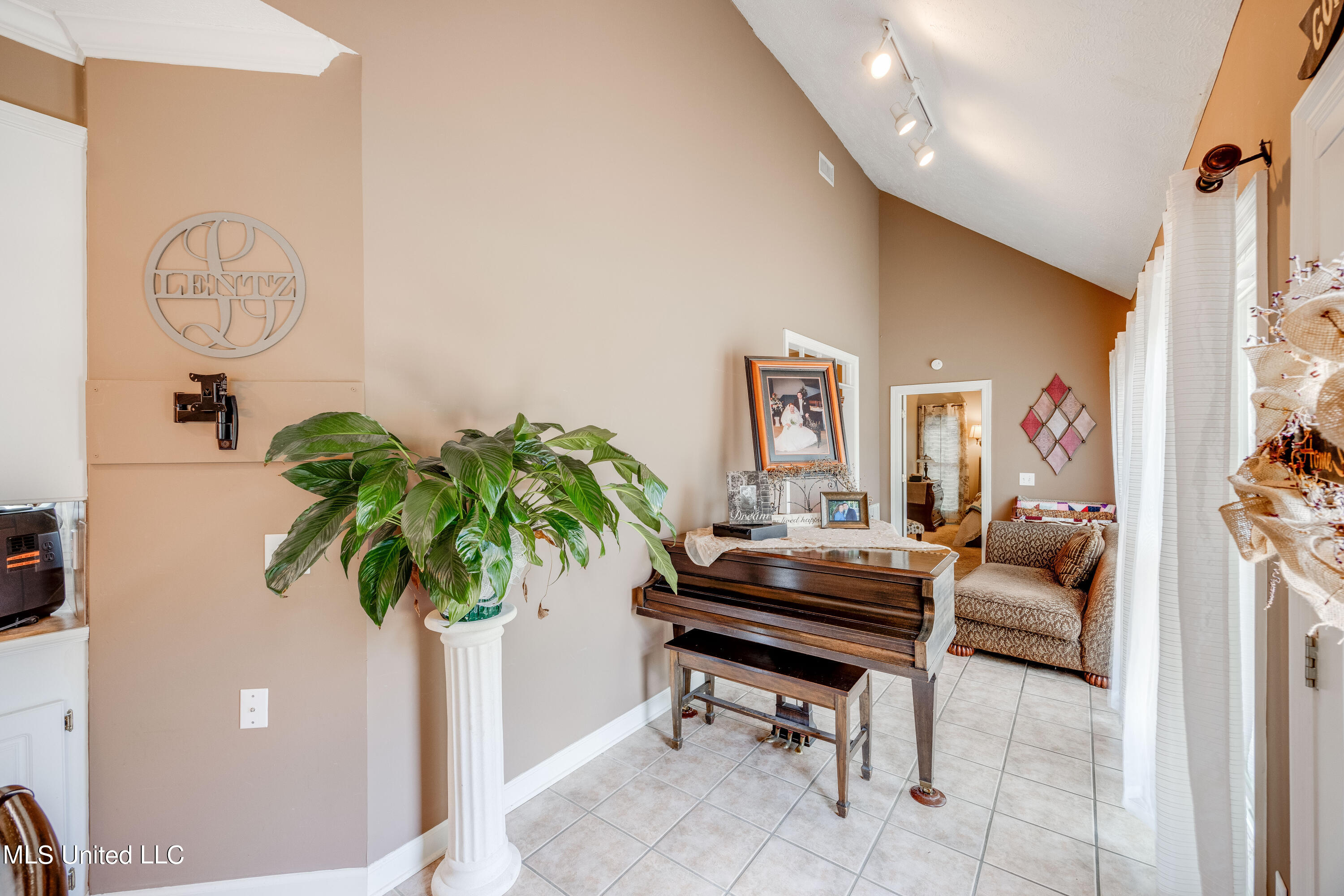 317 Indian Gate Circle Ridgeland, MS 39157 - Photo 11 of 35 EOSR5624-HDR-Edit