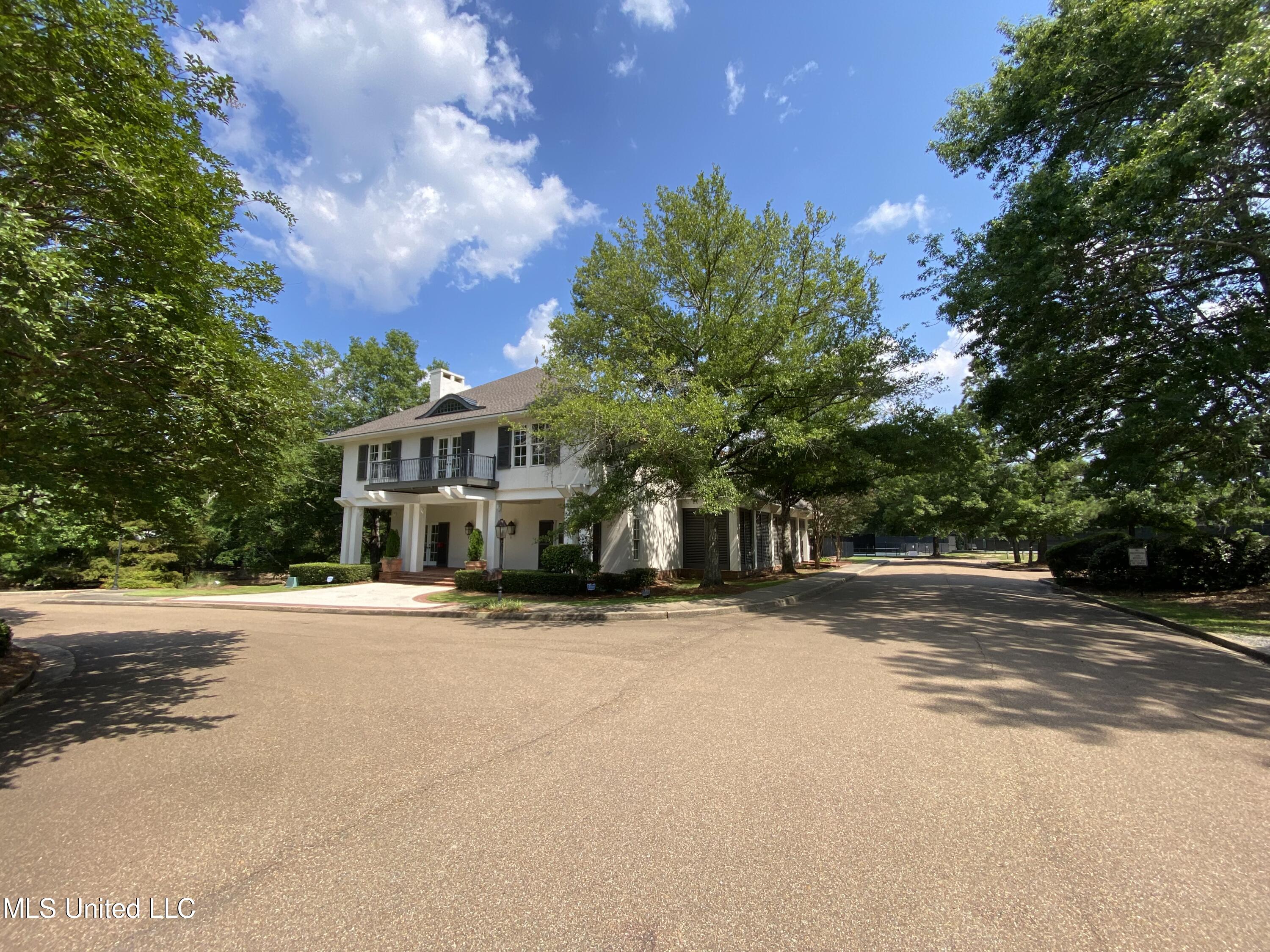 317 Indian Gate Circle Ridgeland, MS 39157 - Photo 32 of 35 7732D16F-6DBE-4C28-86F0-6D08A4107F3F