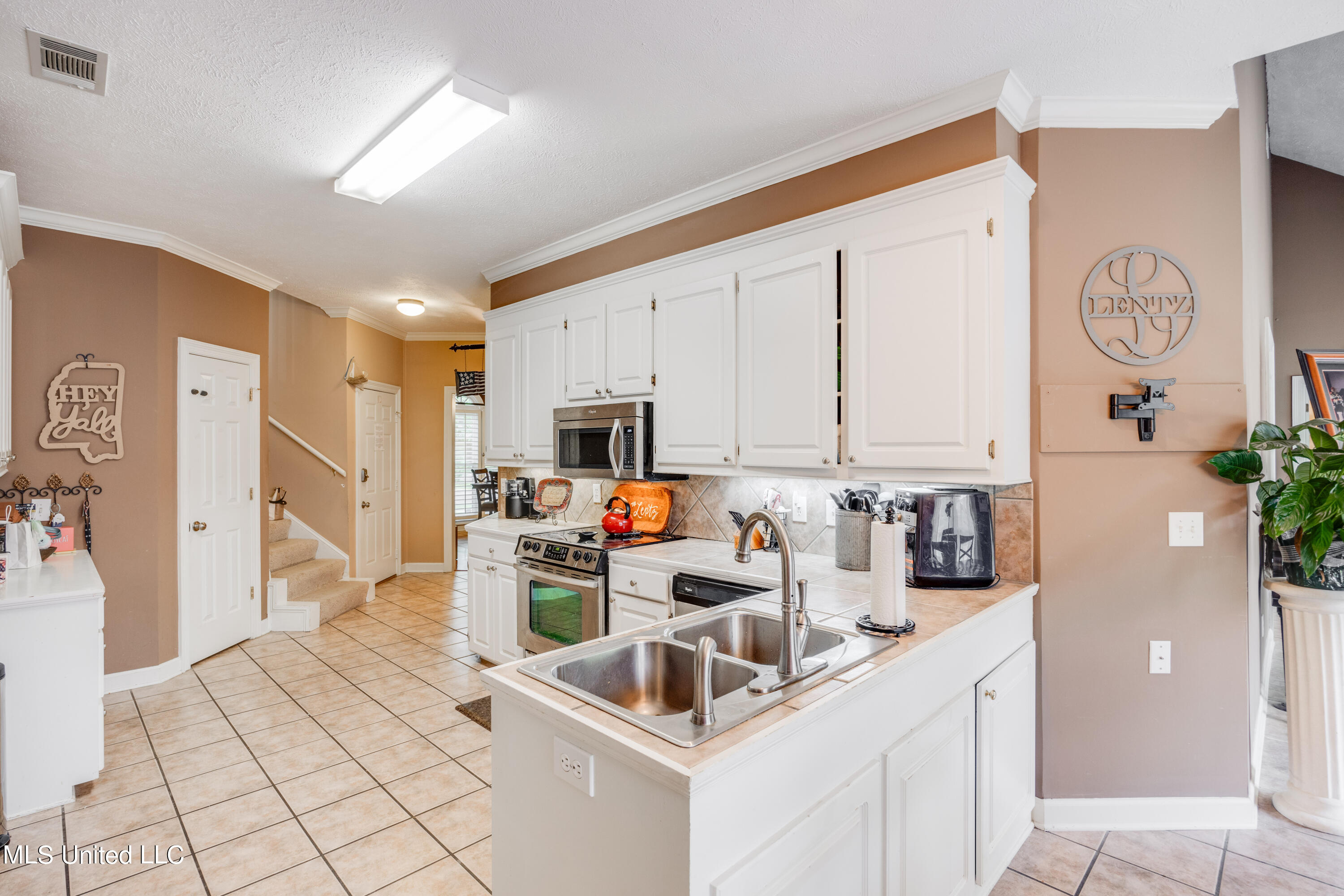 317 Indian Gate Circle Ridgeland, MS 39157 - Photo 9 of 35 EOSR5639-HDR-Edit