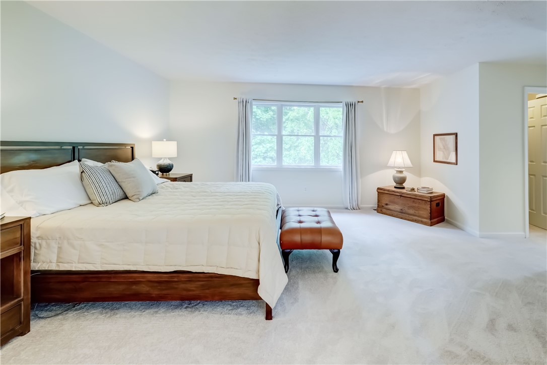 863 Rolins Run Webster, NY 14580 - Photo 32 of 50