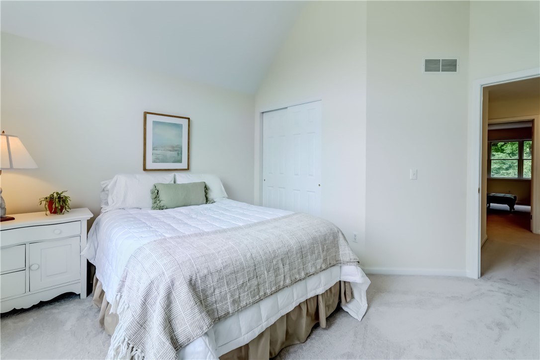 863 Rolins Run Webster, NY 14580 - Photo 40 of 50