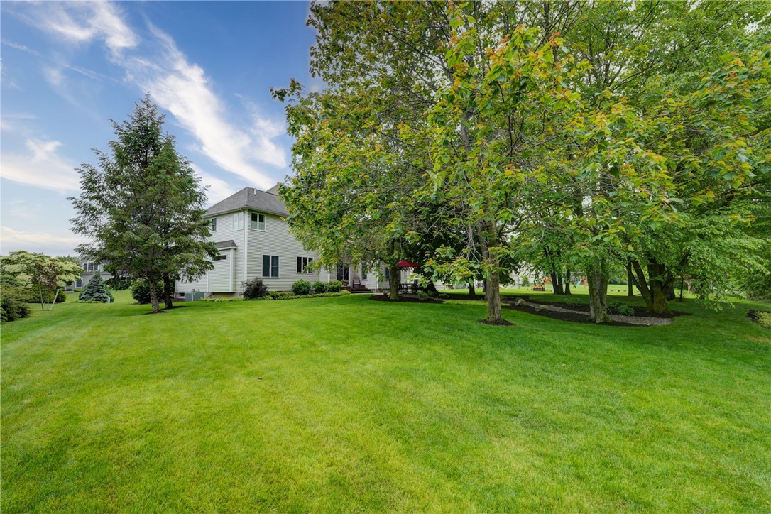 863 Rolins Run Webster, NY 14580 - Photo 5 of 50