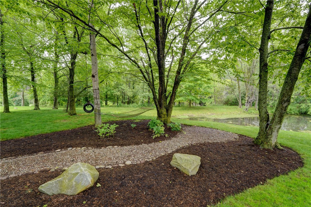 863 Rolins Run Webster, NY 14580 - Photo 7 of 50