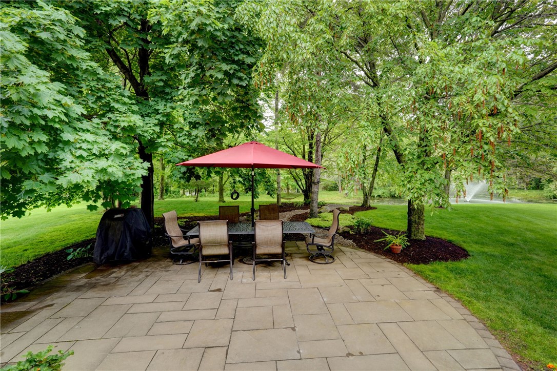 863 Rolins Run Webster, NY 14580 - Photo 8 of 50