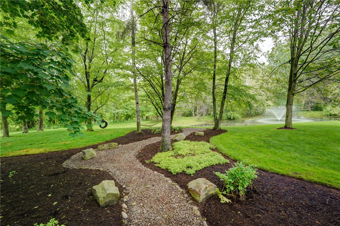 863 Rolins Run Webster, NY 14580 - Photo 9 of 50