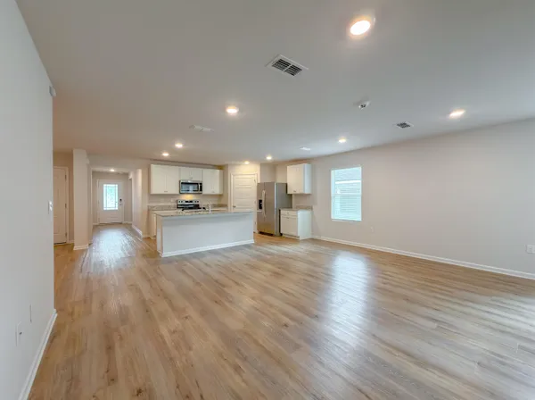 $3,200 | 1962 Chickadee Way, Tallahassee, FL 32311