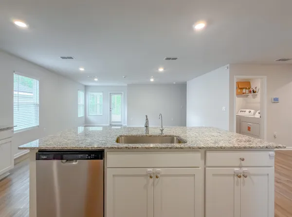 $3,200 | 1962 Chickadee Way, Tallahassee, FL 32311