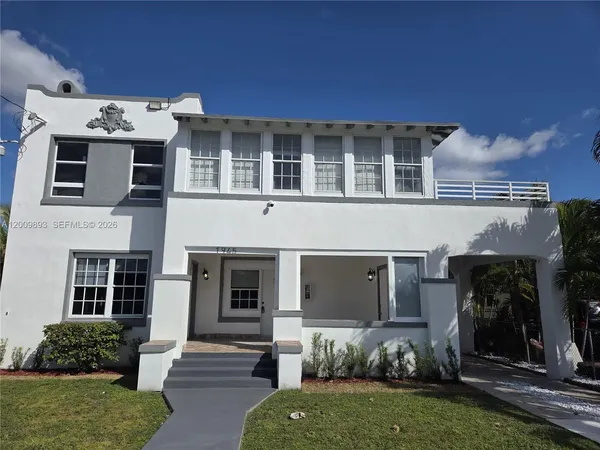 $1,700 | 1945 Northwest 24th Court, Unit 2, Miami, FL 33125
