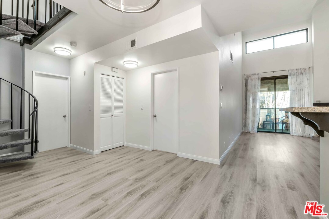 8675 Falmouth Avenue, Unit 323 Playa del Rey, CA 90293 - Photo 11 of 35