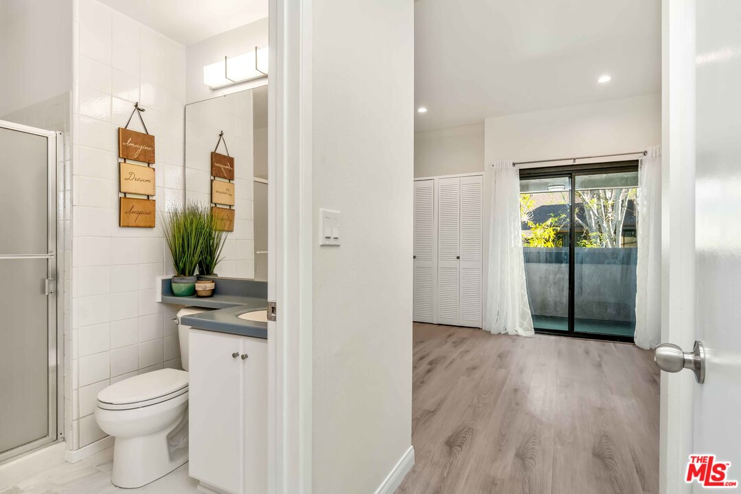 8675 Falmouth Avenue, Unit 323 Playa del Rey, CA 90293 - Photo 16 of 35