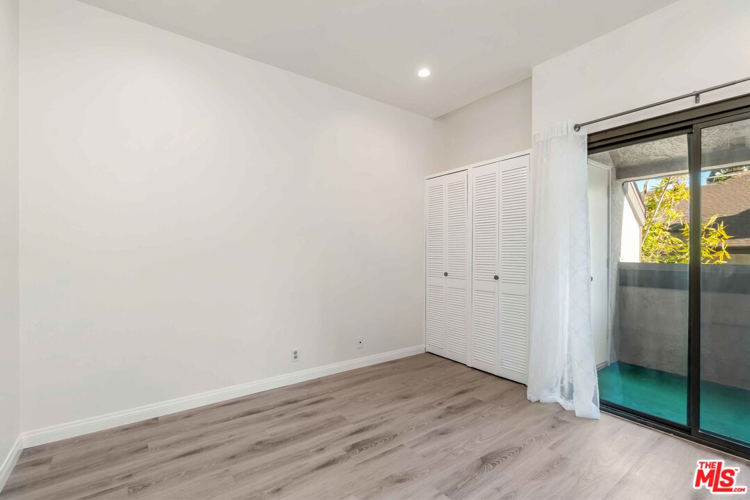 8675 Falmouth Avenue, Unit 323 Playa del Rey, CA 90293 - Photo 17 of 35