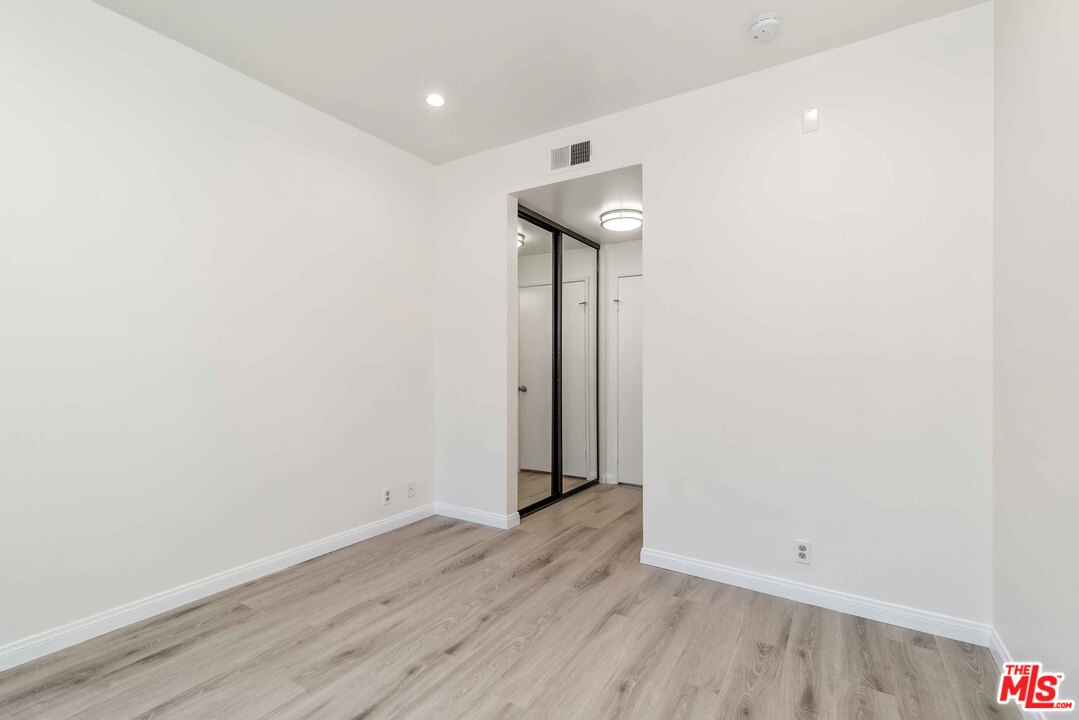 8675 Falmouth Avenue, Unit 323 Playa del Rey, CA 90293 - Photo 18 of 35