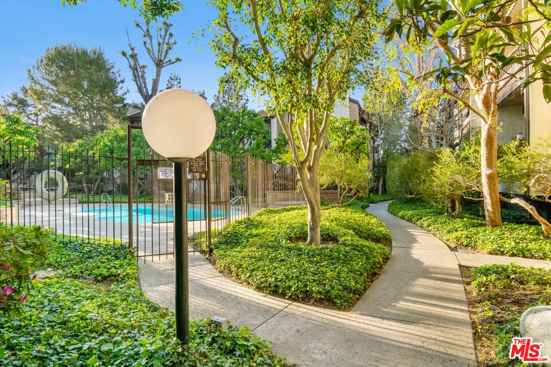 8675 Falmouth Avenue, Unit 323 Playa del Rey, CA 90293 - Photo 24 of 35