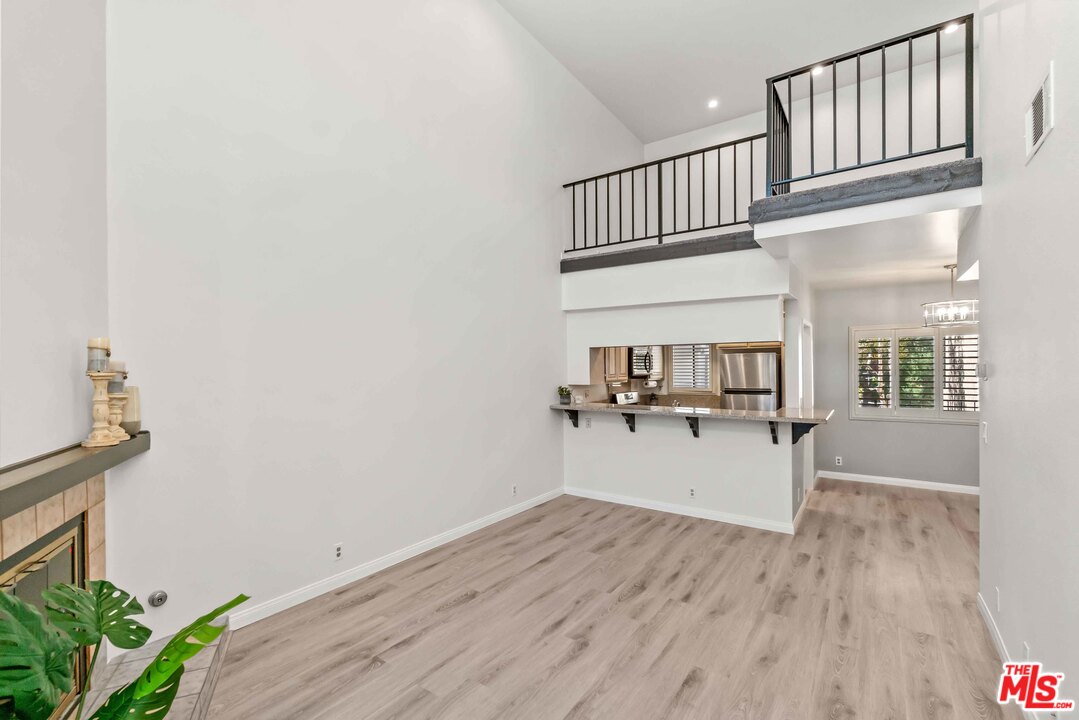 8675 Falmouth Avenue, Unit 323 Playa del Rey, CA 90293 - Photo 7 of 35