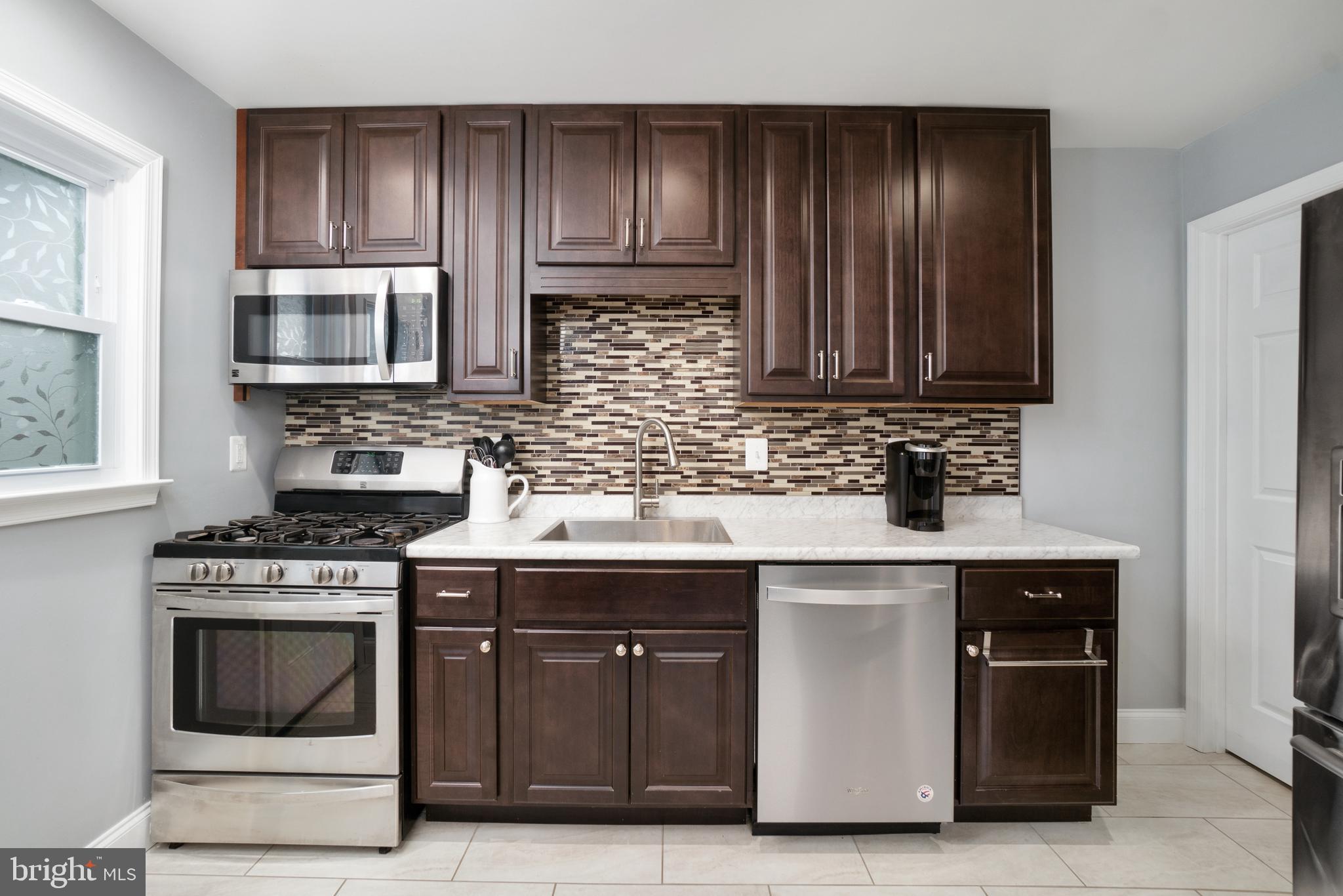 9711 Matzon Road Middle River, MD 21220 - Photo 5 of 14 Beautiful kitchen