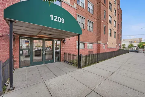 $499,000 | 1209 Summit Avenue, Unit 407, Jersey City, NJ 07307