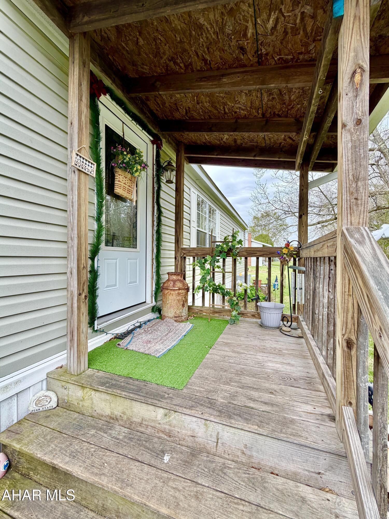 134-145 Crestview Road Breezewood, PA 15533 - Photo 4 of 41