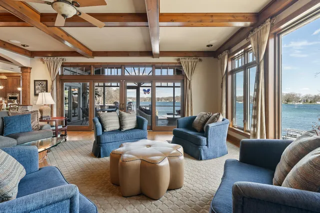 $4,950,000 | W5539 Oak Park Road, La Grange, WI 53121