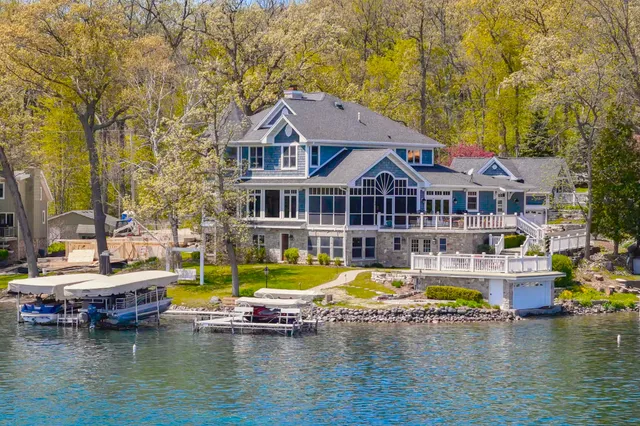 $4,950,000 | W5539 Oak Park Road, La Grange, WI 53121