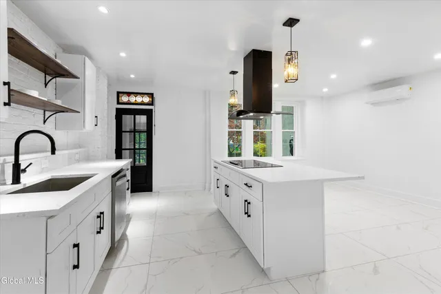 $624,900 | 142 Chestnut Street, Albany, NY 12210