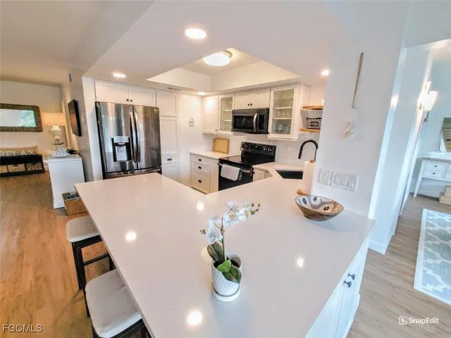 $299,000 | 5830 Trailwinds Drive, Unit 813, Fort Myers, FL 33907