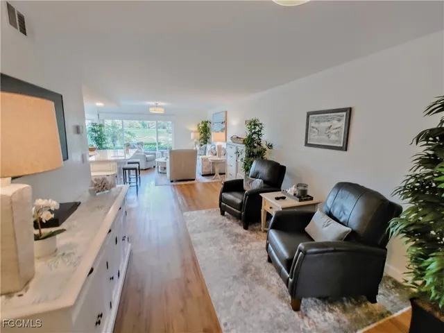 $299,000 | 5830 Trailwinds Drive, Unit 813, Fort Myers, FL 33907