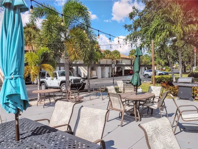 $299,000 | 5830 Trailwinds Drive, Unit 813, Fort Myers, FL 33907