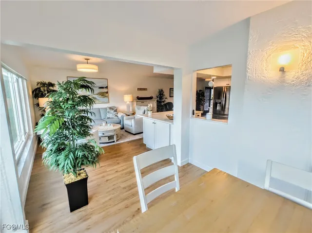 $299,000 | 5830 Trailwinds Drive, Unit 813, Fort Myers, FL 33907