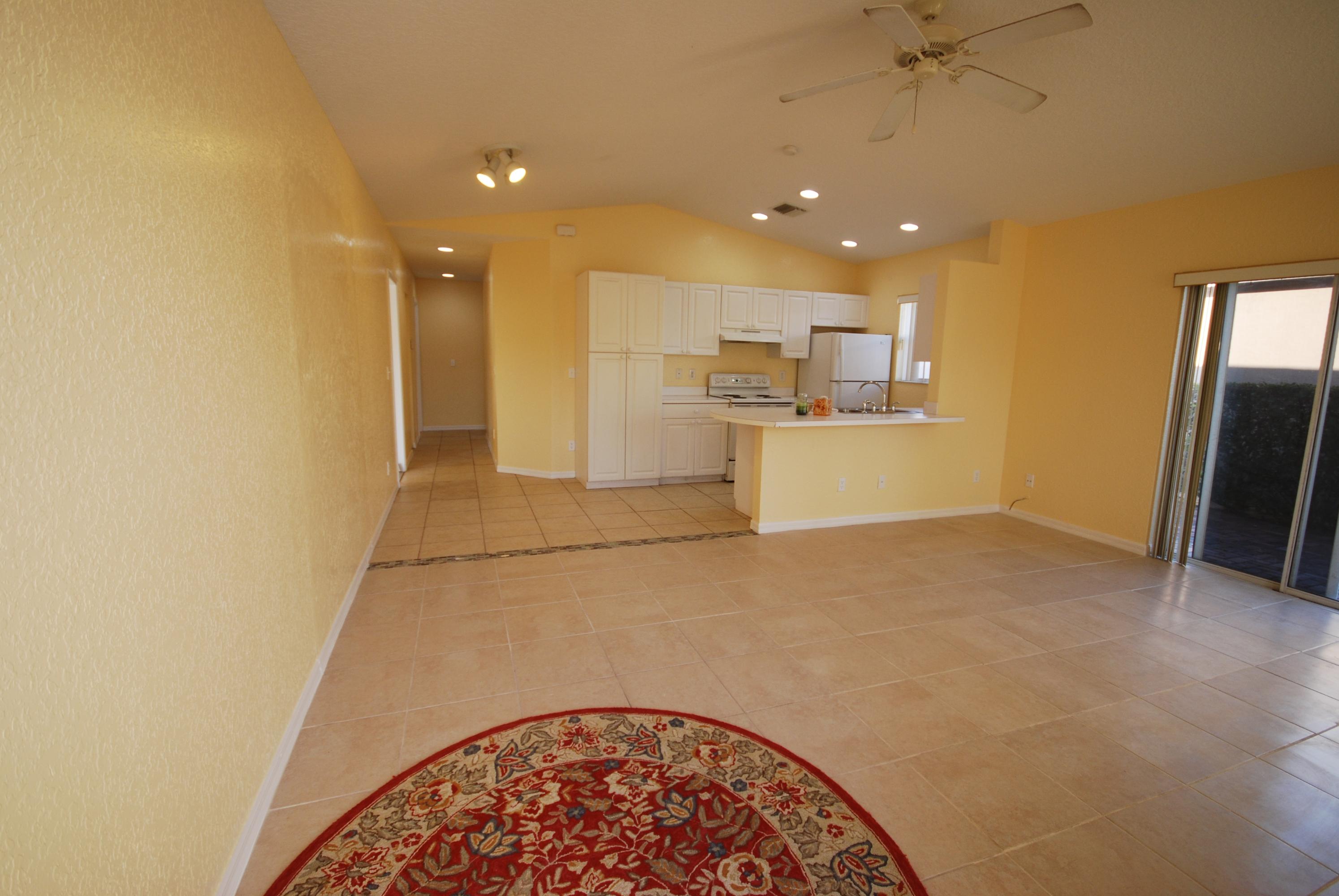 569 East Ridge Circle North Boynton Beach, FL 33435 - Photo 2 of 25 DSC_0335