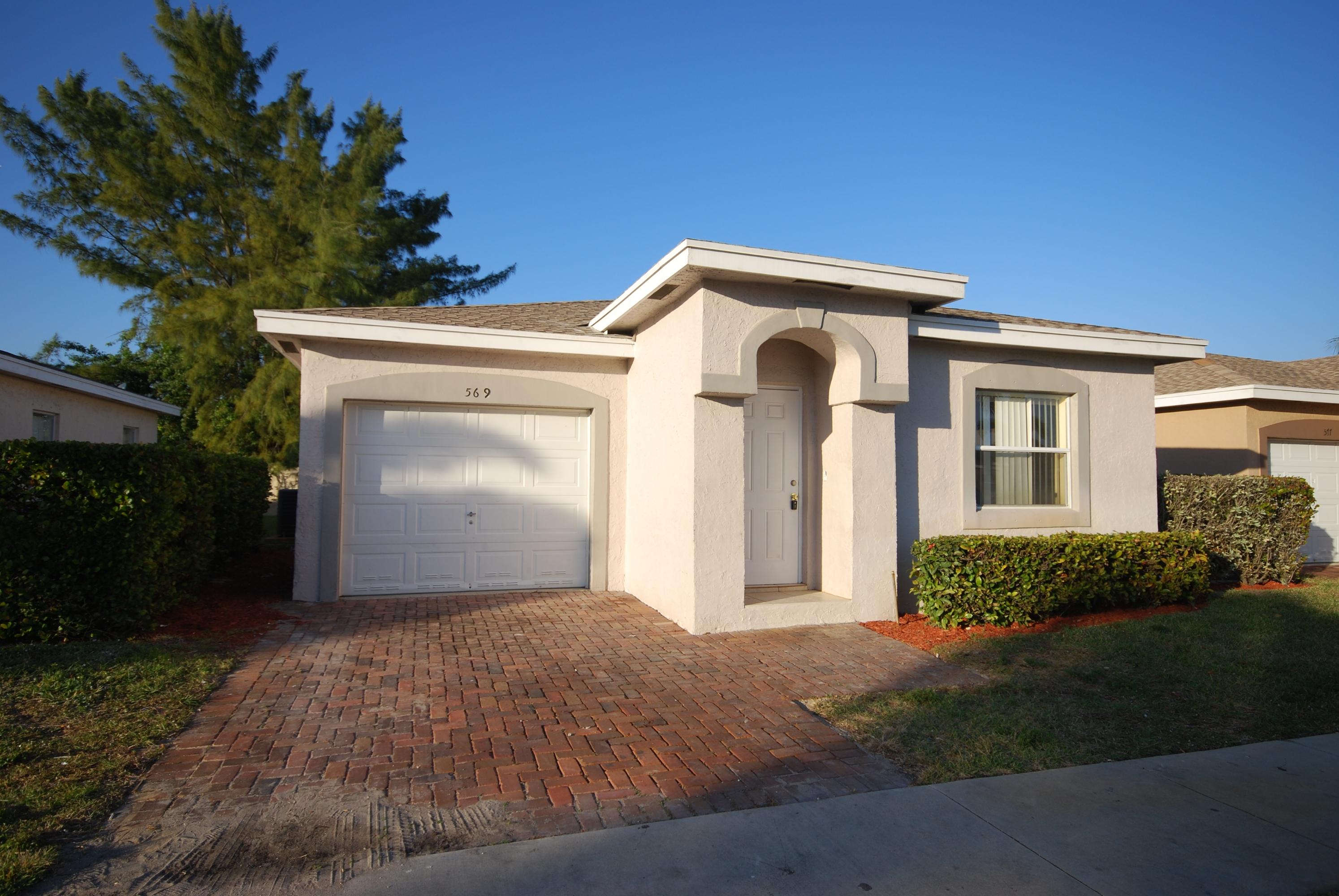 569 East Ridge Circle North Boynton Beach, FL 33435 - Photo 22 of 25 DSC_0361