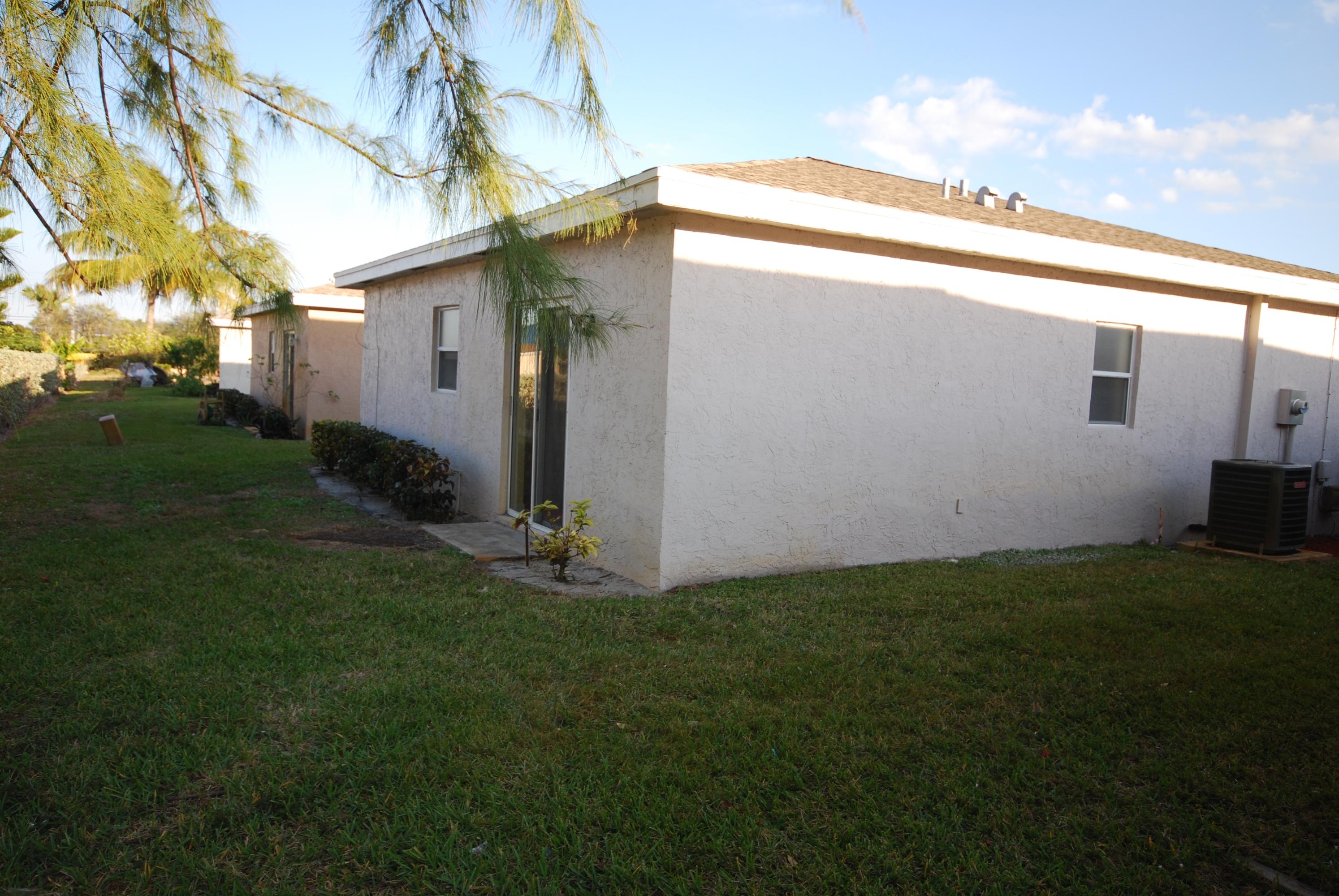 569 East Ridge Circle North Boynton Beach, FL 33435 - Photo 24 of 25 DSC_0364