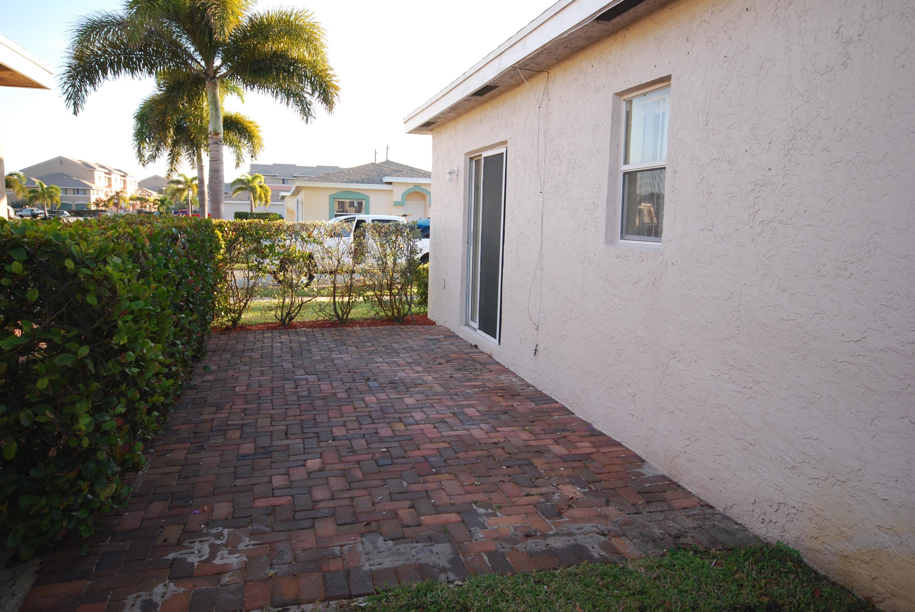 569 East Ridge Circle North Boynton Beach, FL 33435 - Photo 25 of 25 DSC_0366