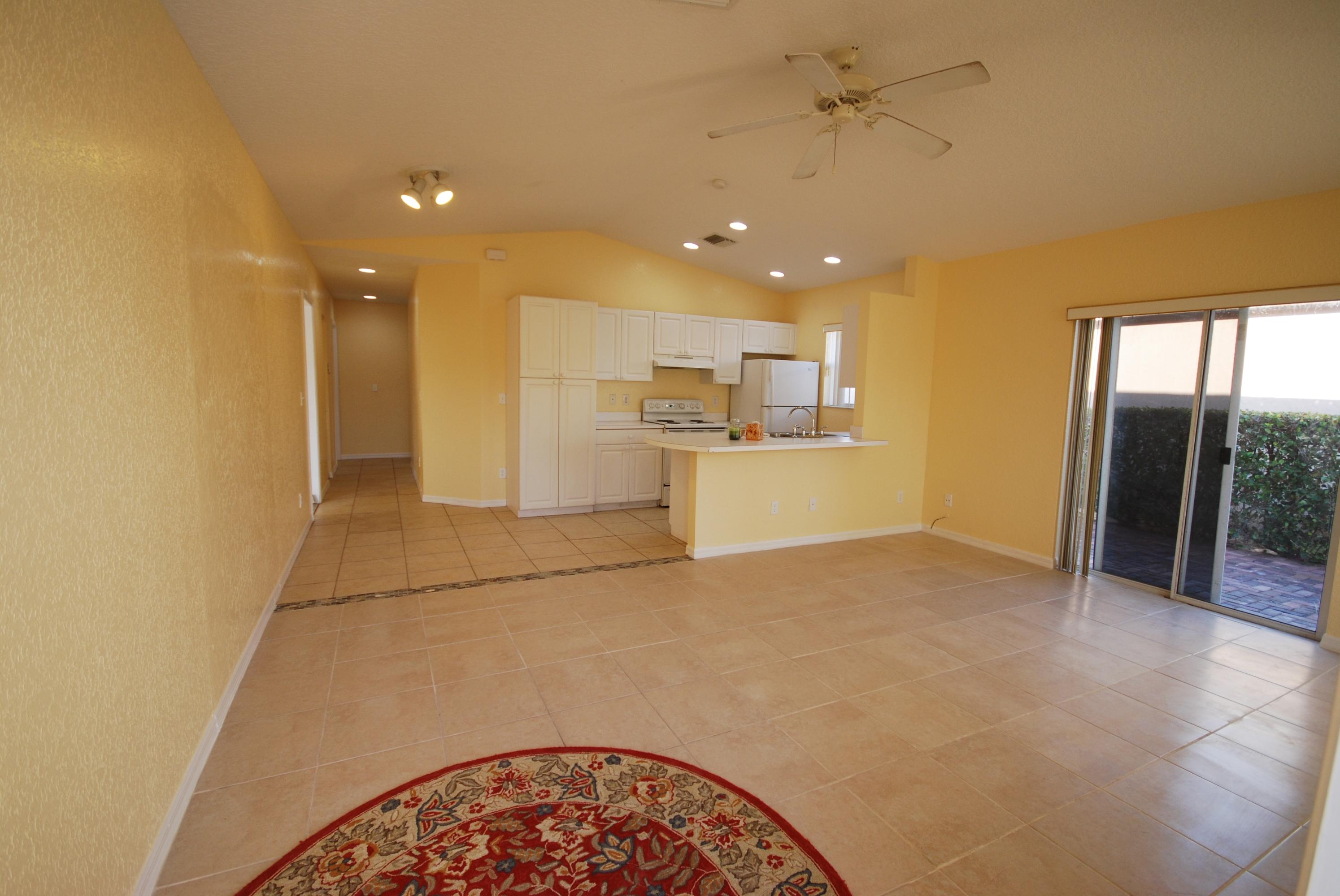 569 East Ridge Circle North Boynton Beach, FL 33435 - Photo 3 of 25 DSC_0336